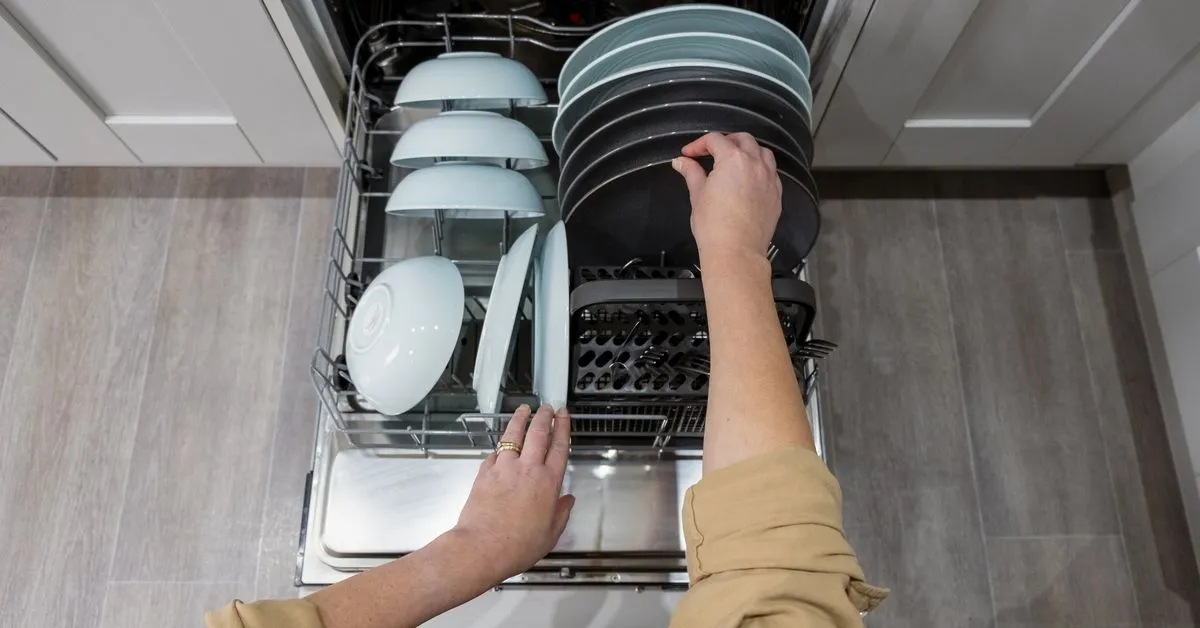 Så här får du perfekt torra diskar ur diskmaskinen